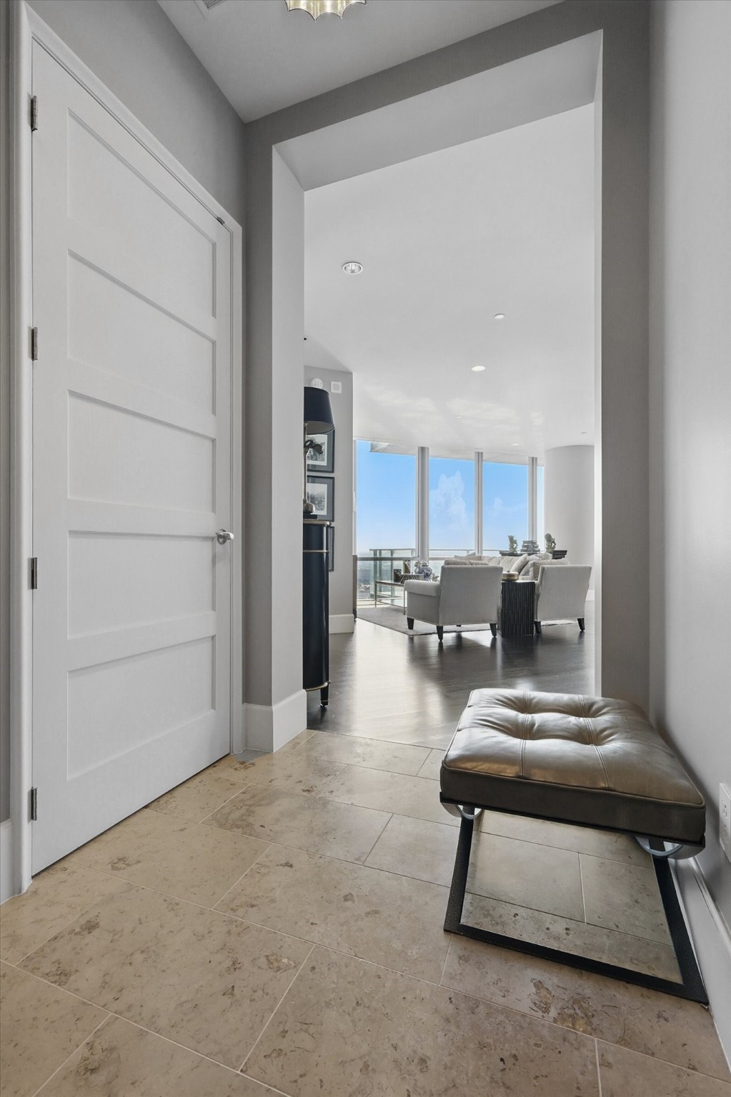 1301 THROCKMORTON Street 2401