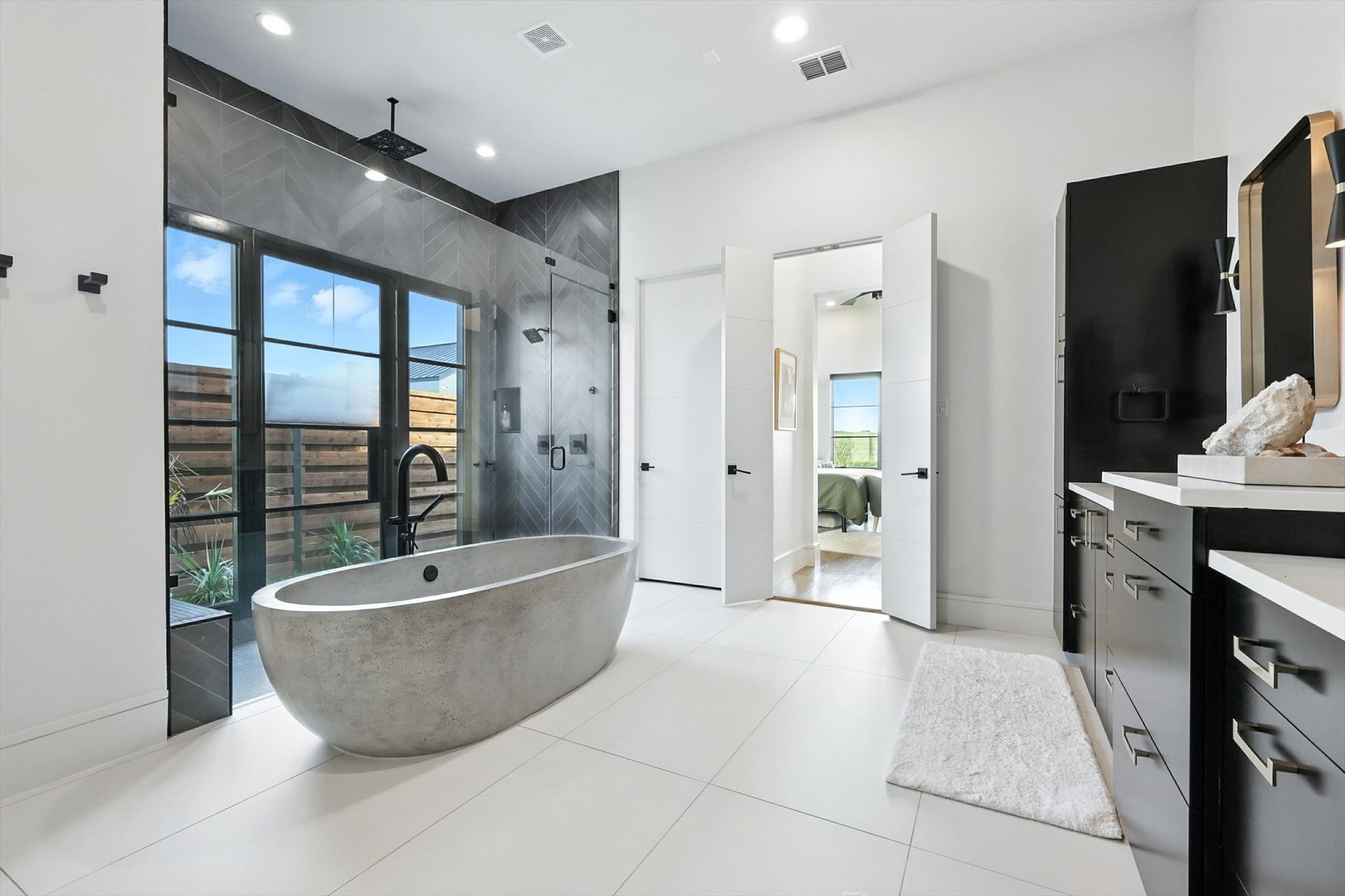 11102 East Rocky Creek