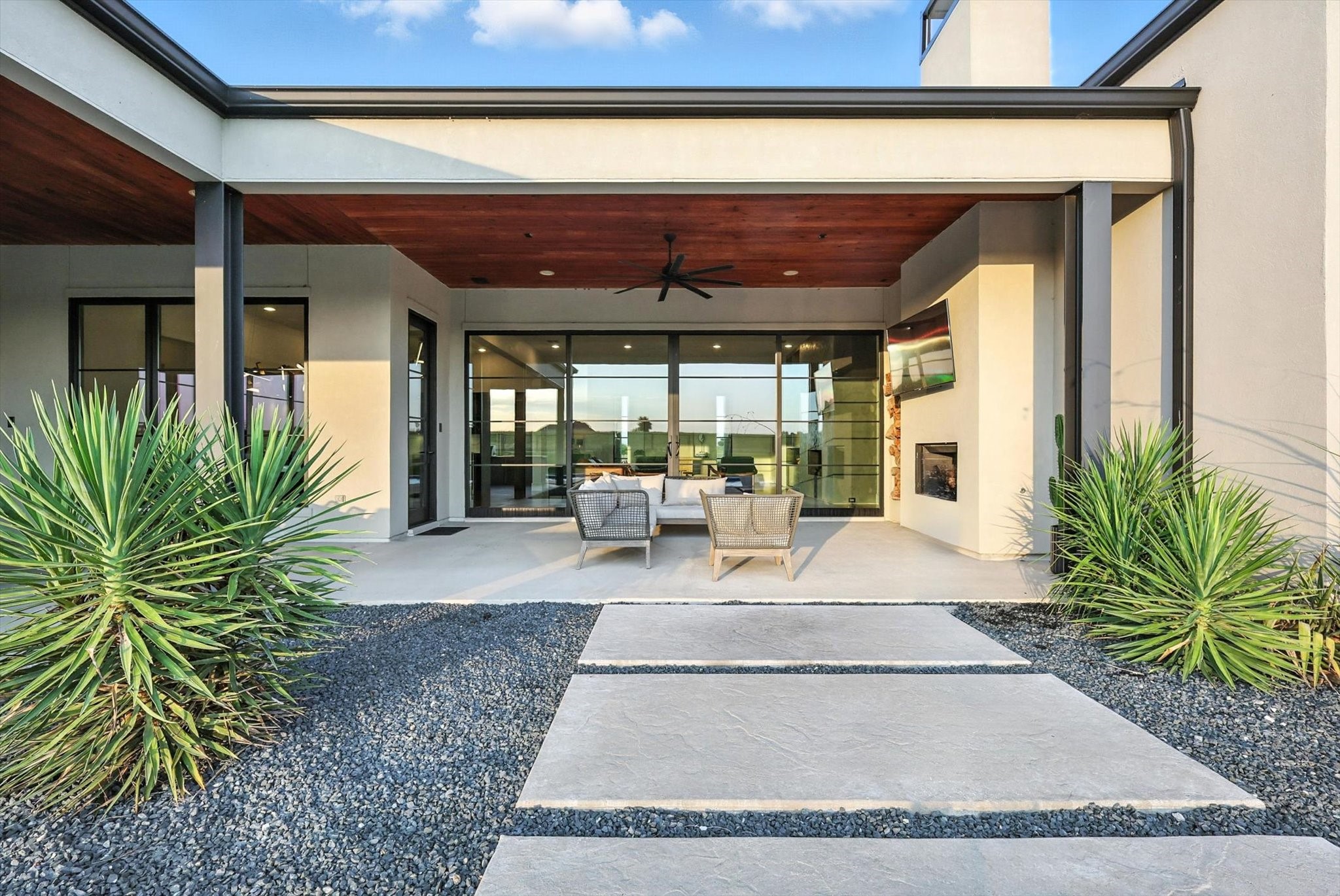 11102 East Rocky Creek