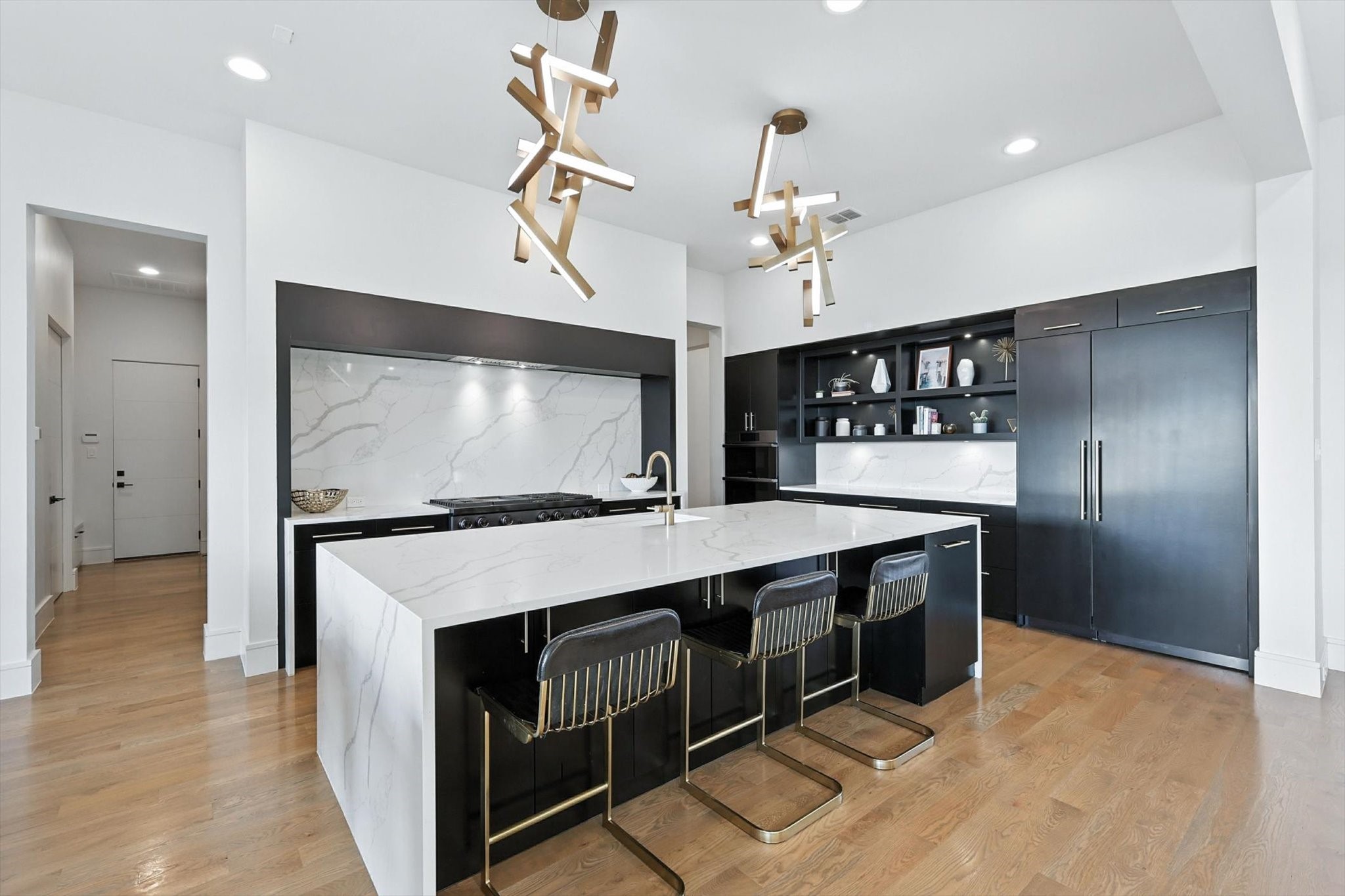 11102 East Rocky Creek