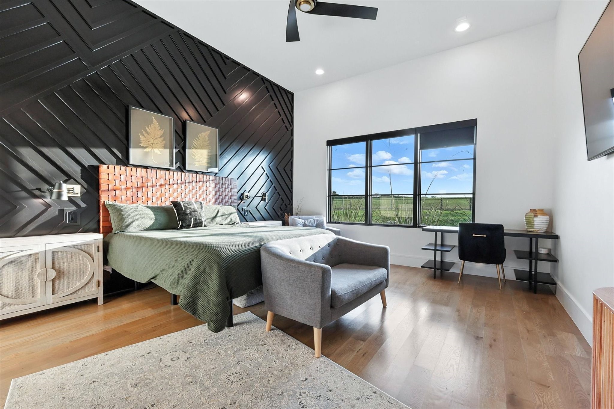 11102 East Rocky Creek