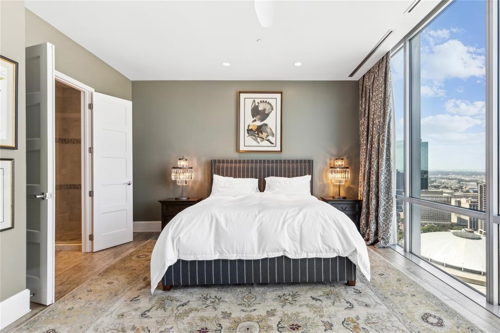 1301 Throckmorton Street 2503