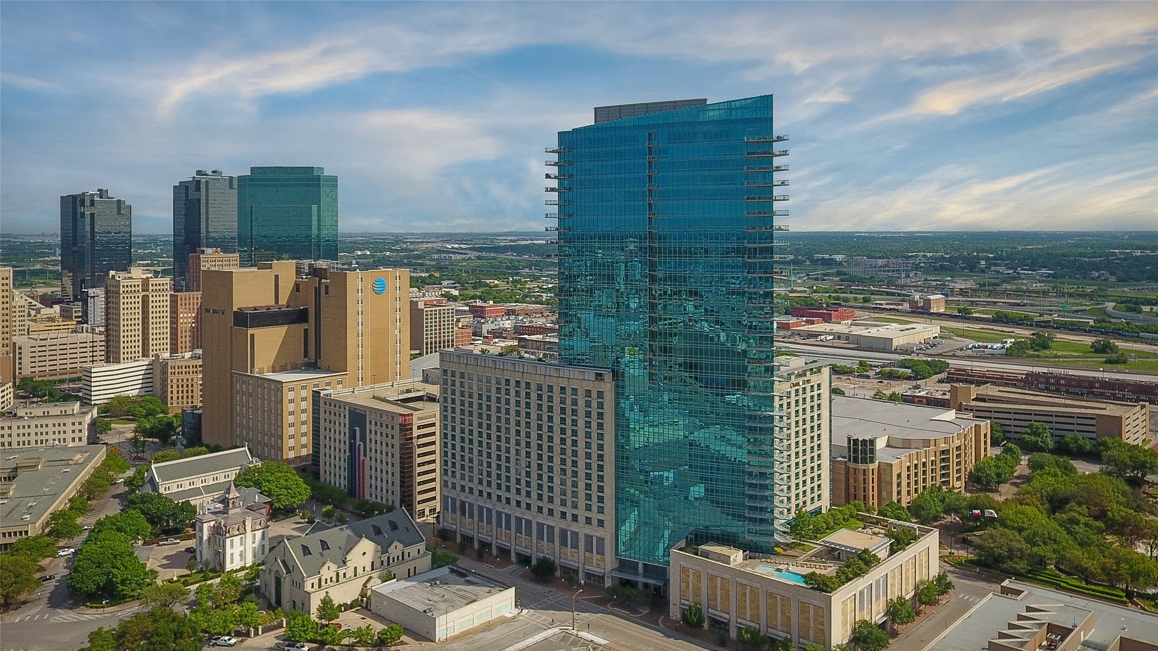 1301 Throckmorton Street 2705