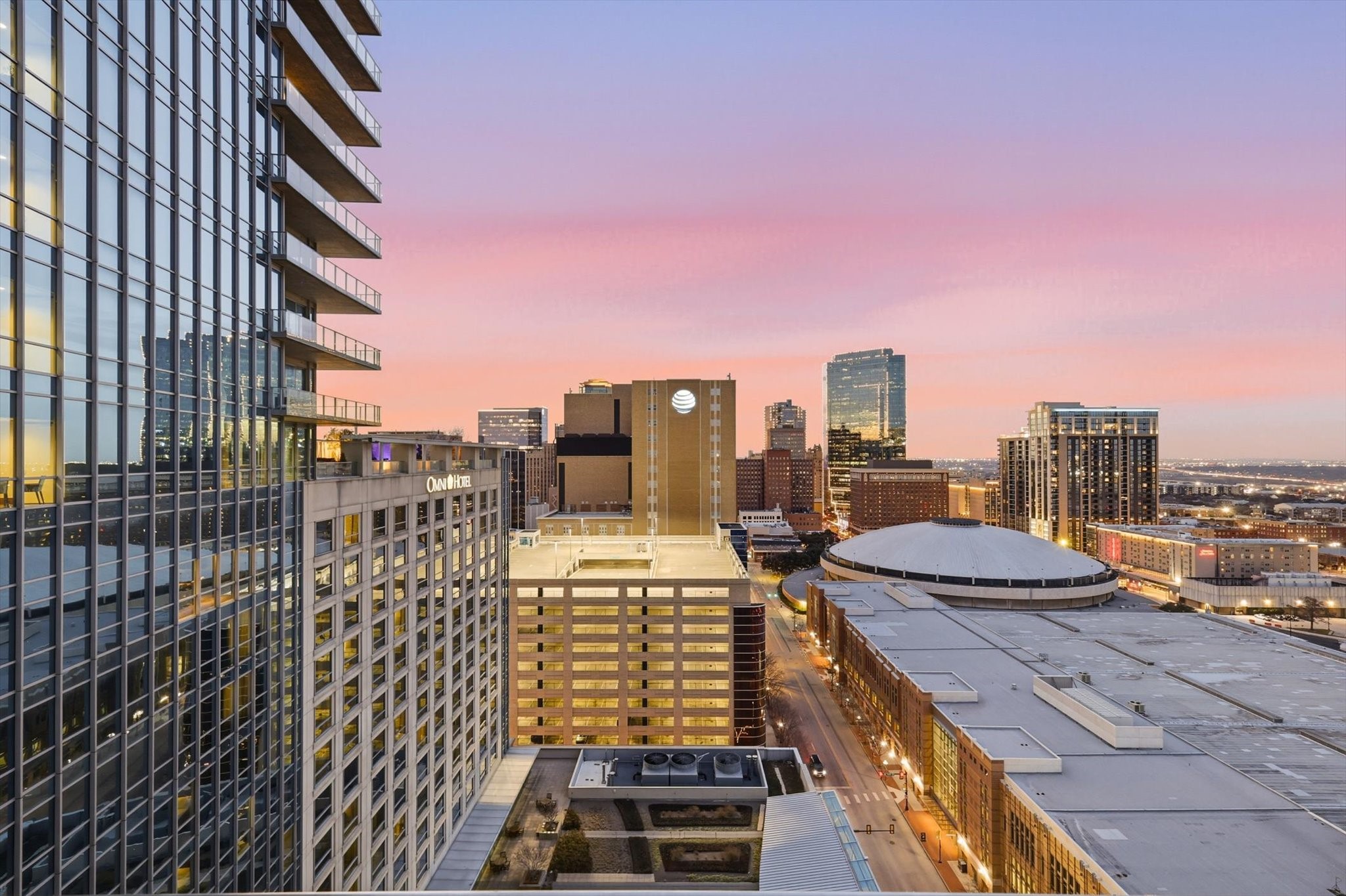 1301 Throckmorton Street 2705