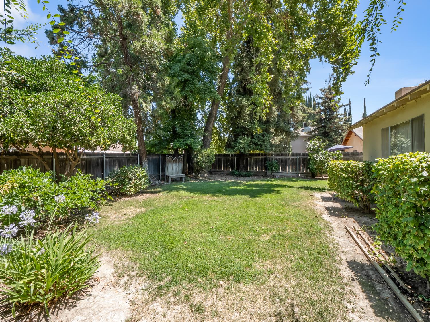 1004 W Walnut Avenue