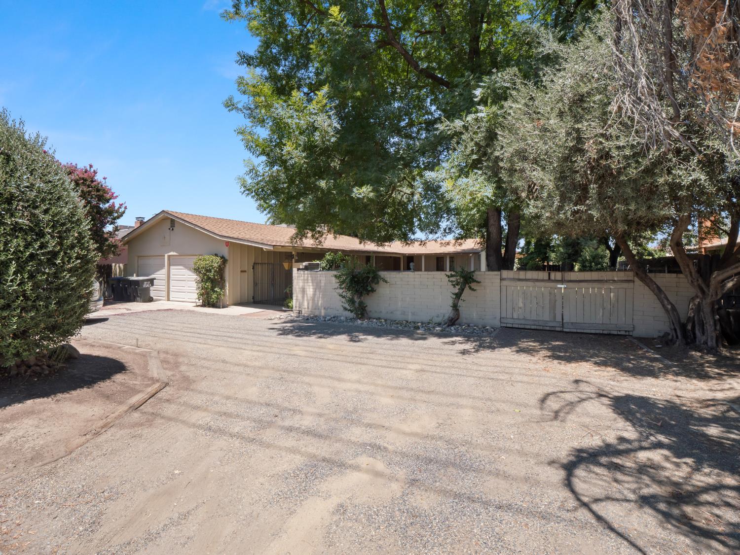 1004 W Walnut Avenue