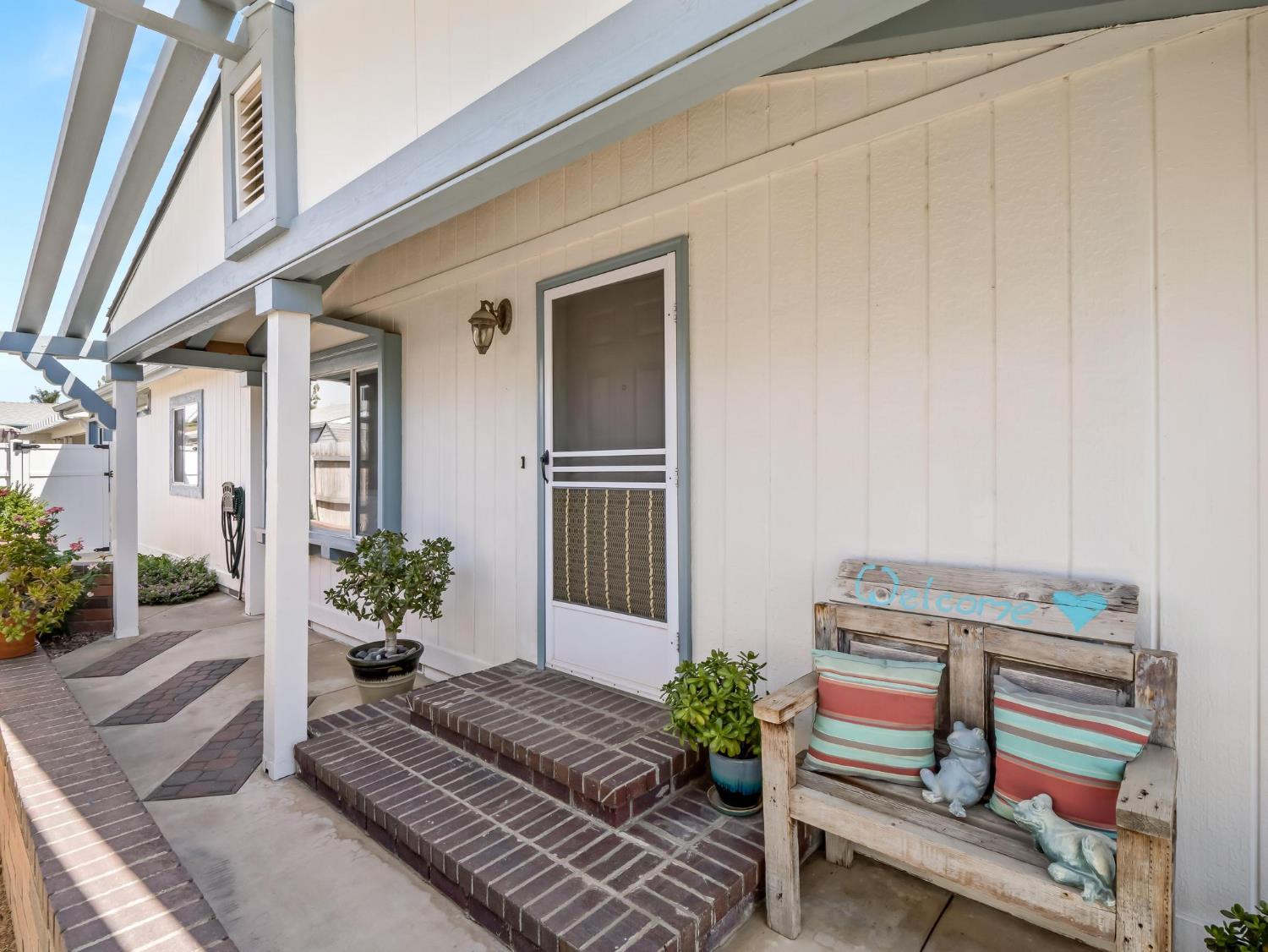 4640 S Terrace