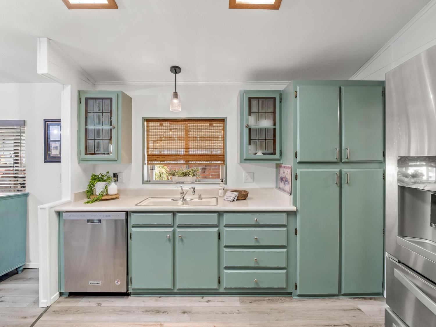 4640 S Terrace