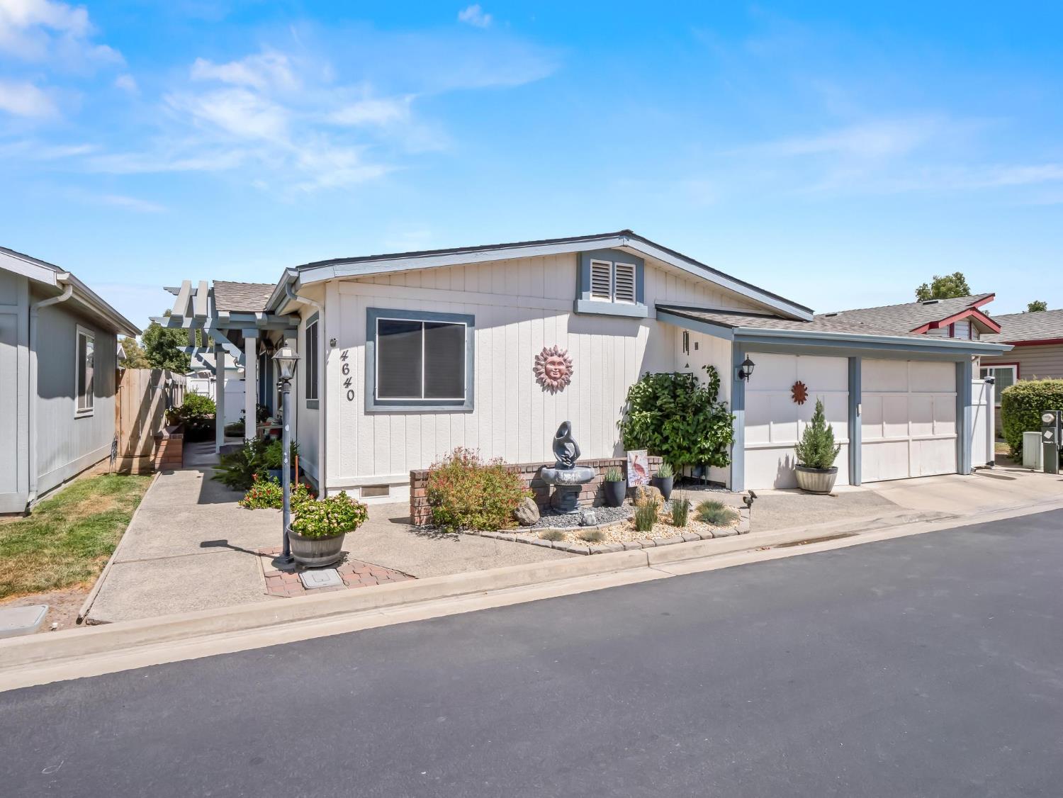 4640 S Terrace