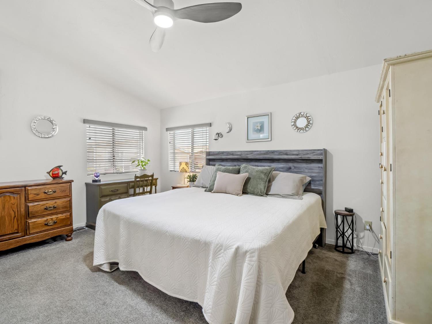 4640 S Terrace