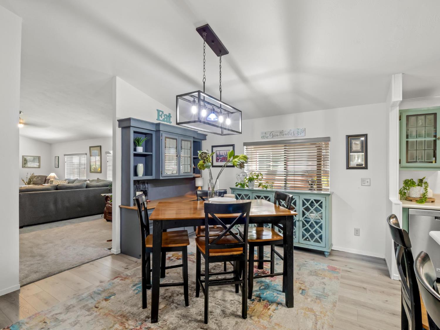4640 S Terrace