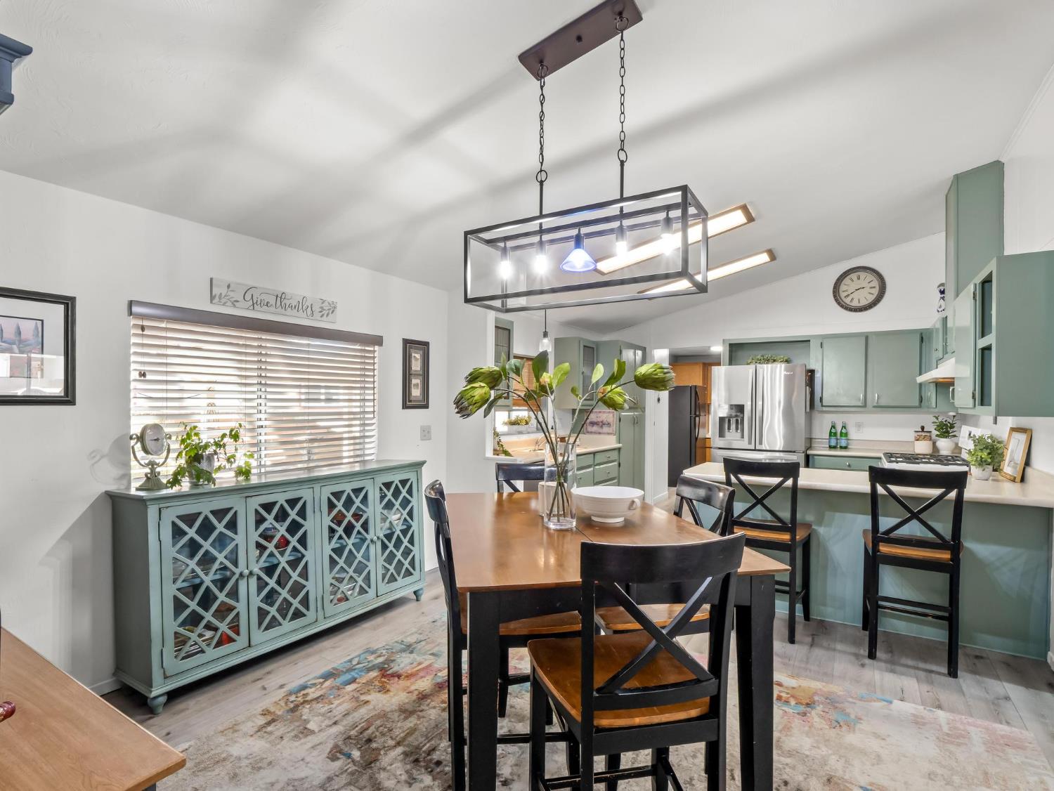 4640 S Terrace