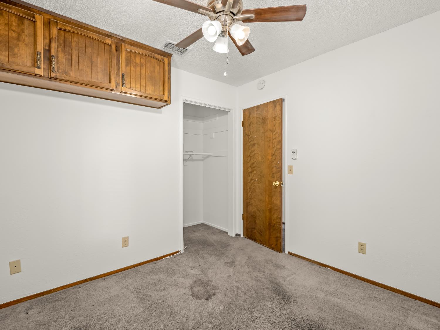 3006 S Vintage Street