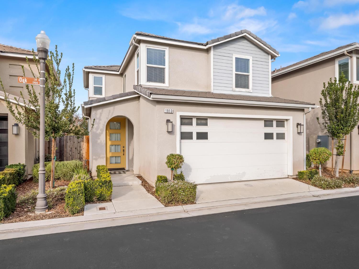 1913 Oak Lane