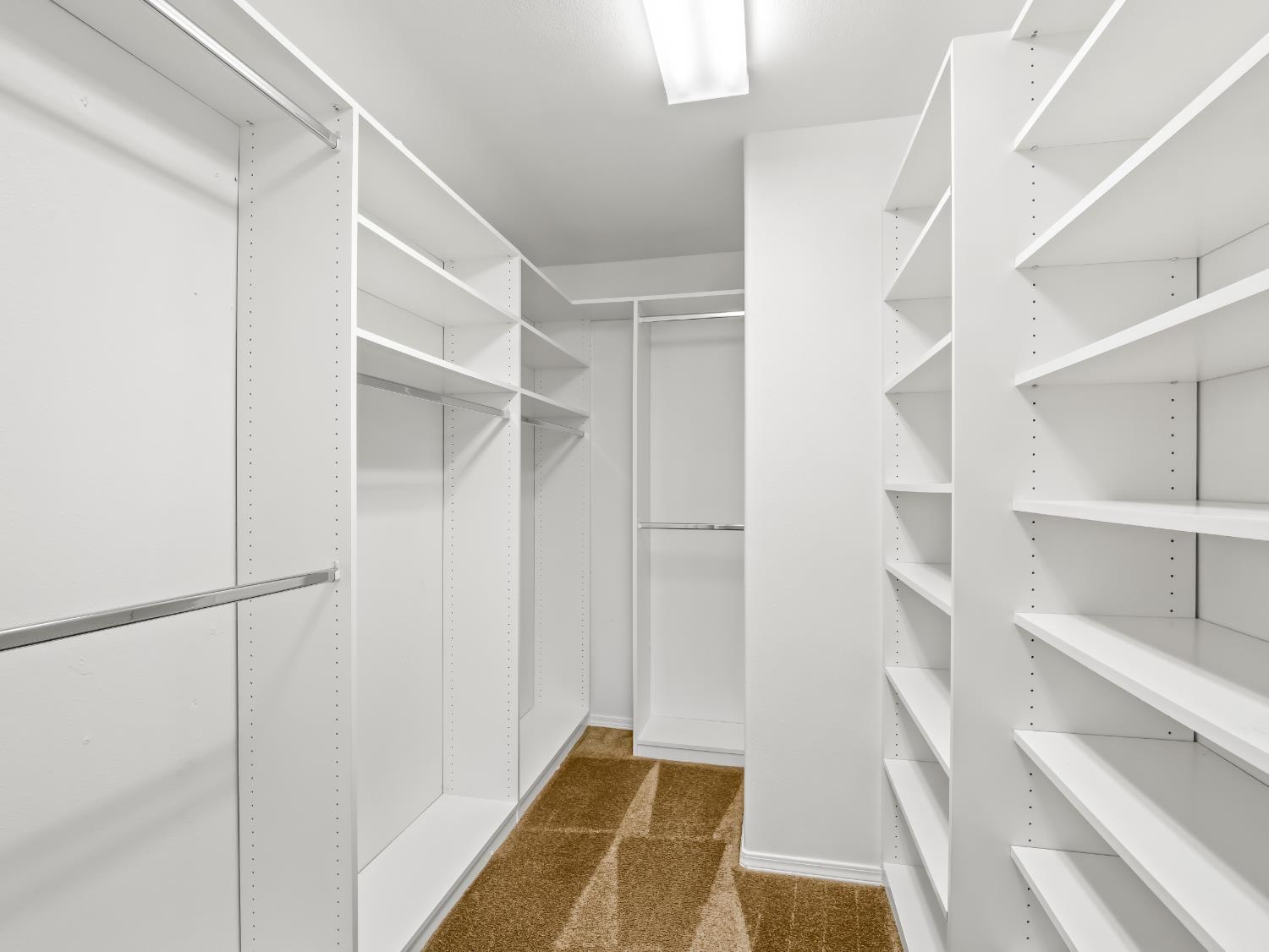 1542 E Alluvial Avenue # 137