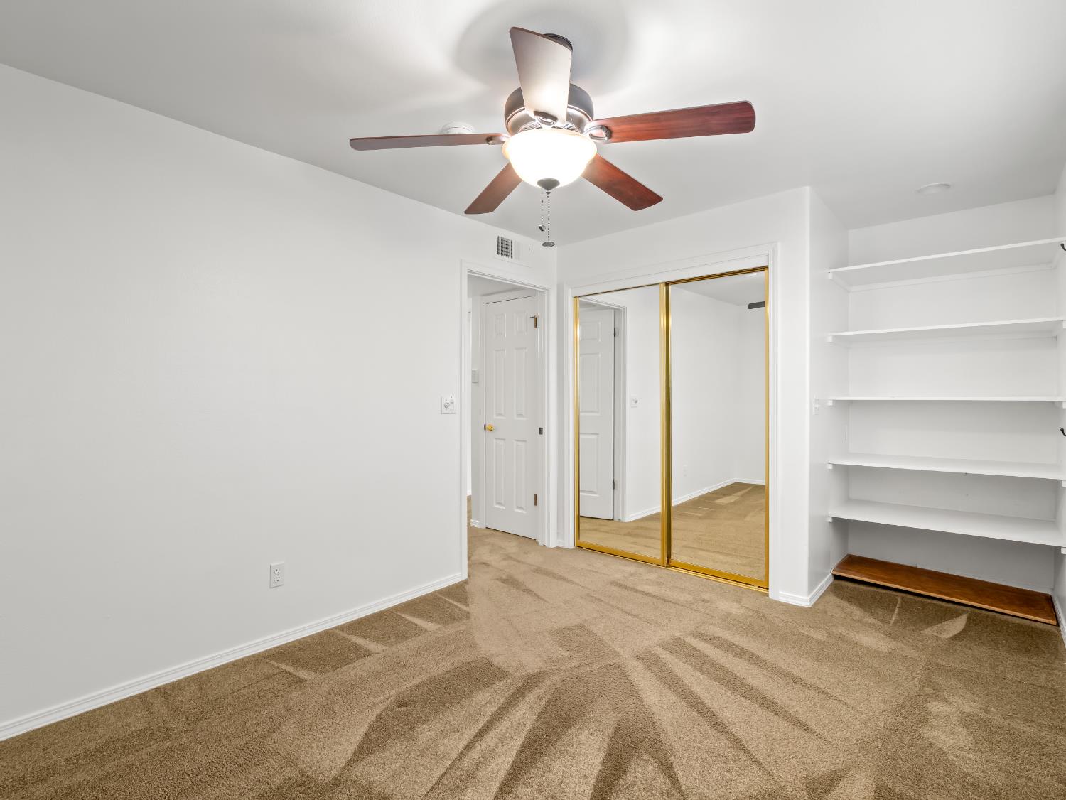 1542 E Alluvial Avenue # 137