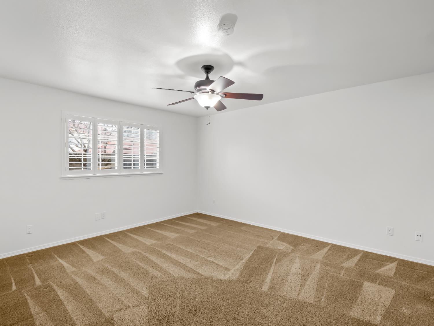 1542 E Alluvial Avenue # 137