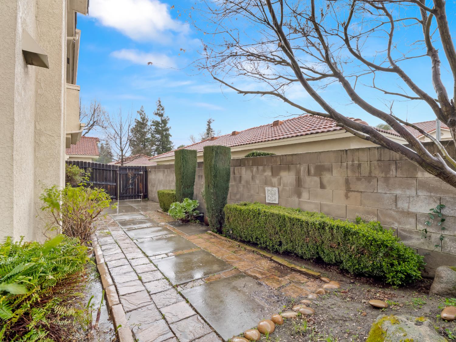 1542 E Alluvial Avenue # 137