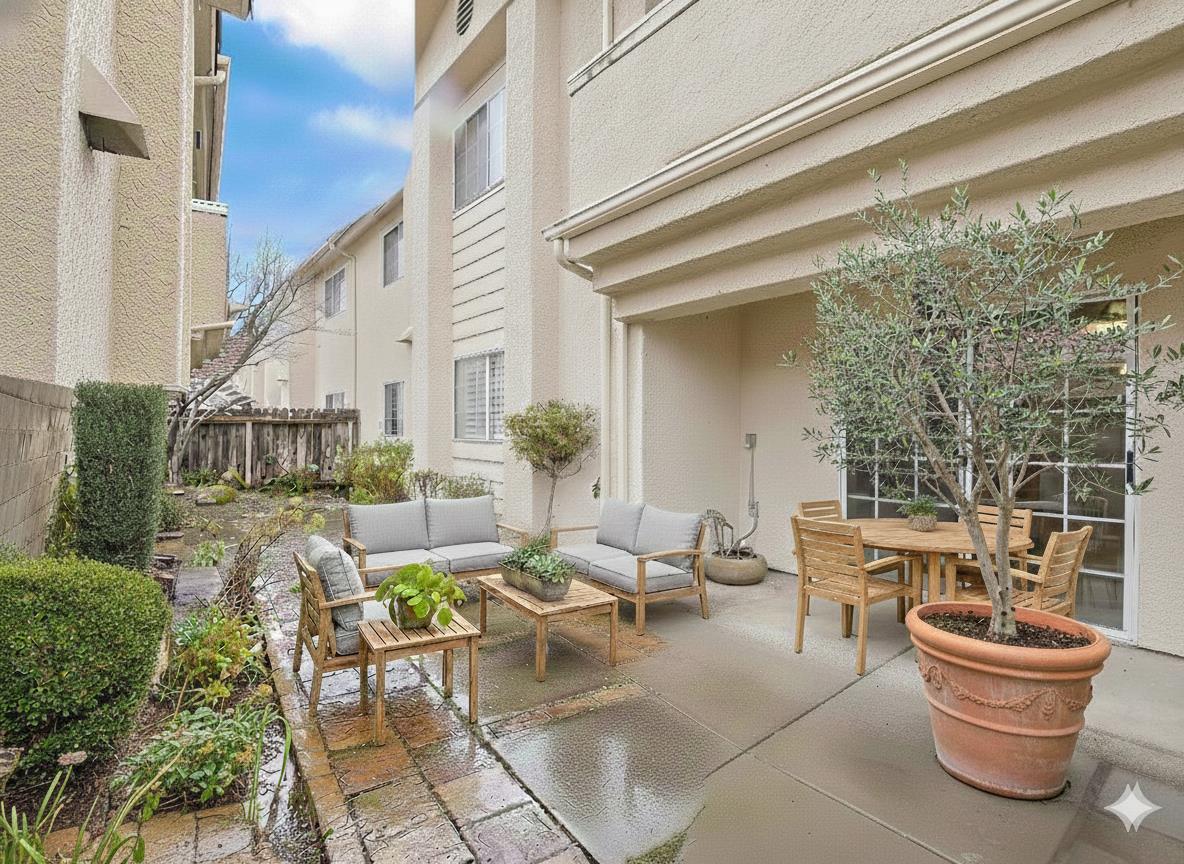 1542 E Alluvial Avenue # 137