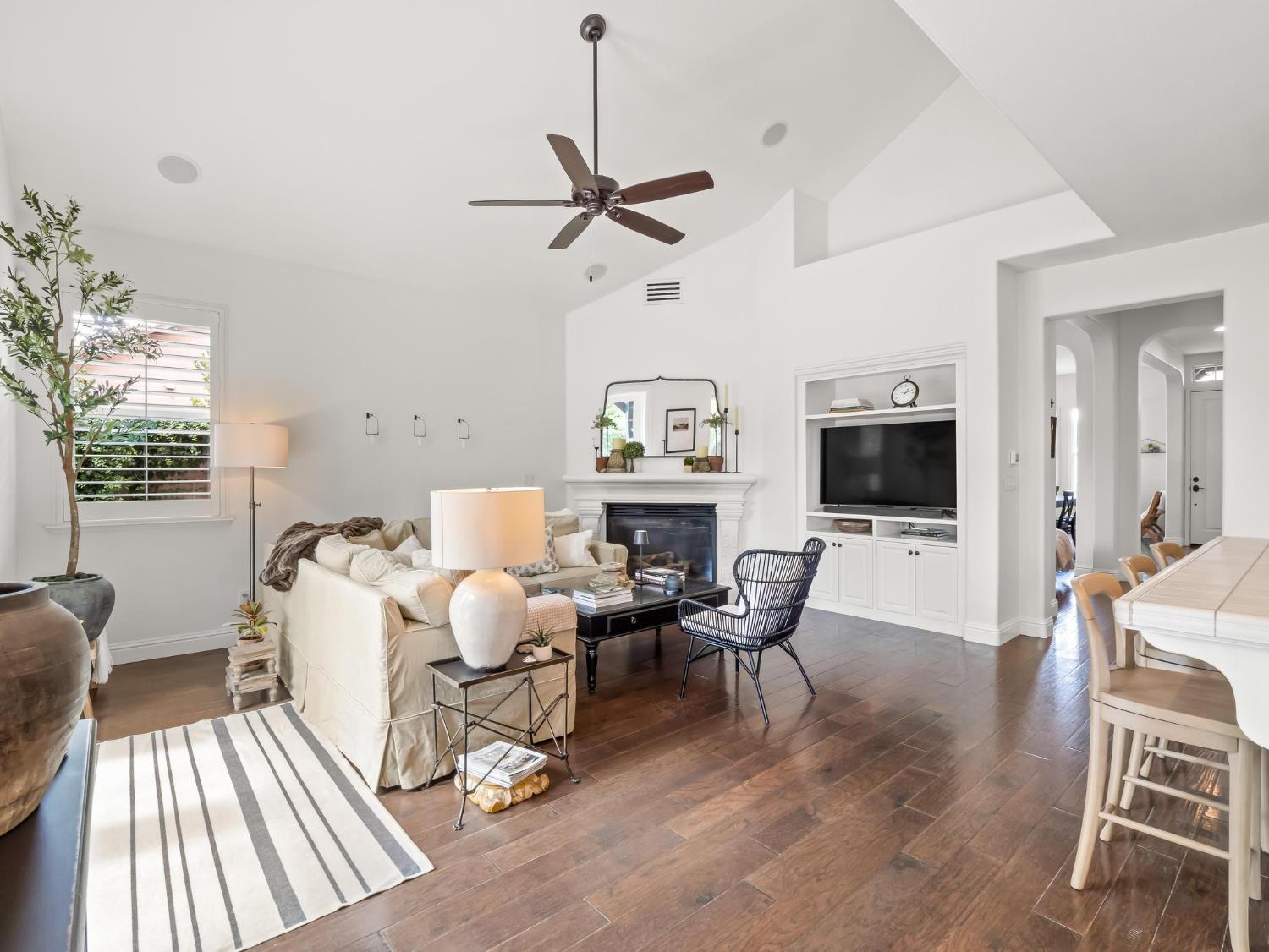 3524 Prescott Avenue