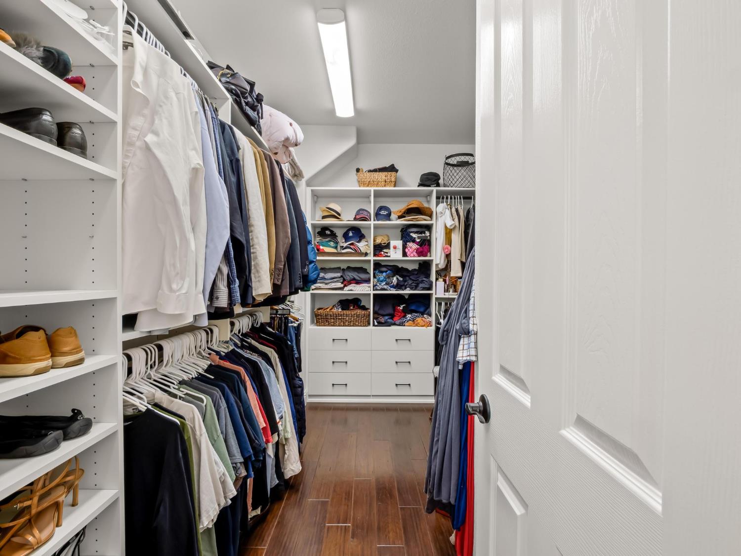 3524 Prescott Avenue