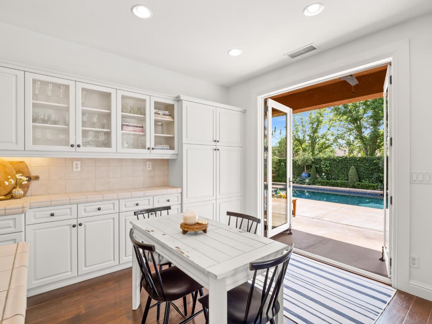 3524 Prescott Avenue