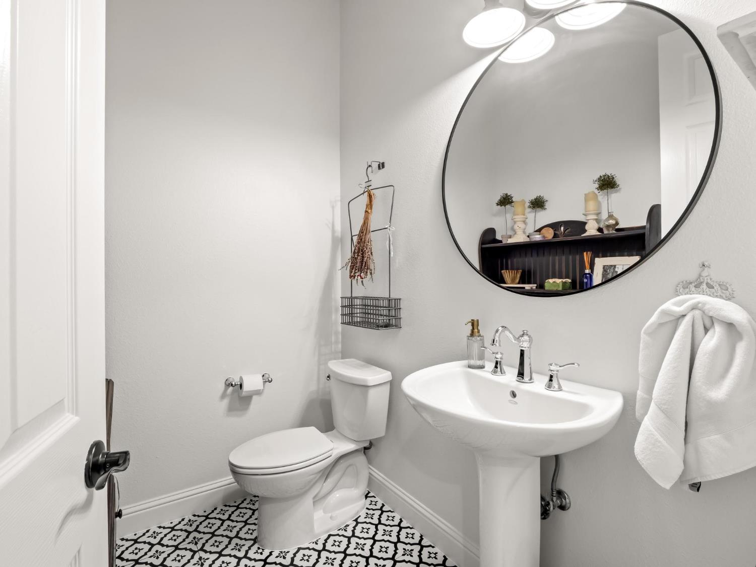 3524 Prescott Avenue