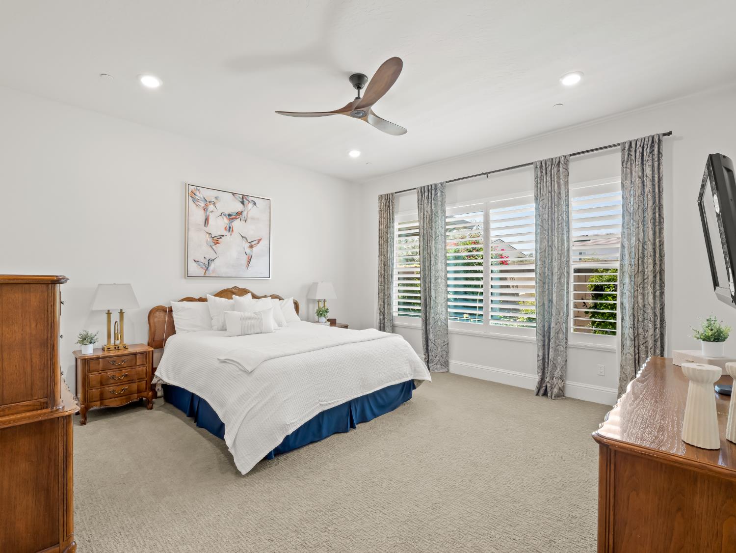 384 Sentinel Drive