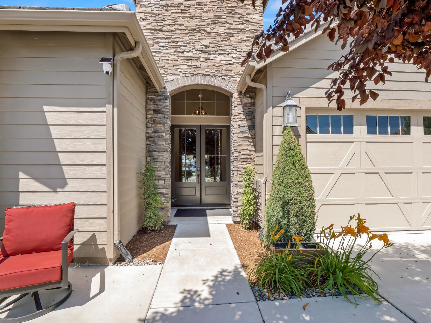 384 Sentinel Drive