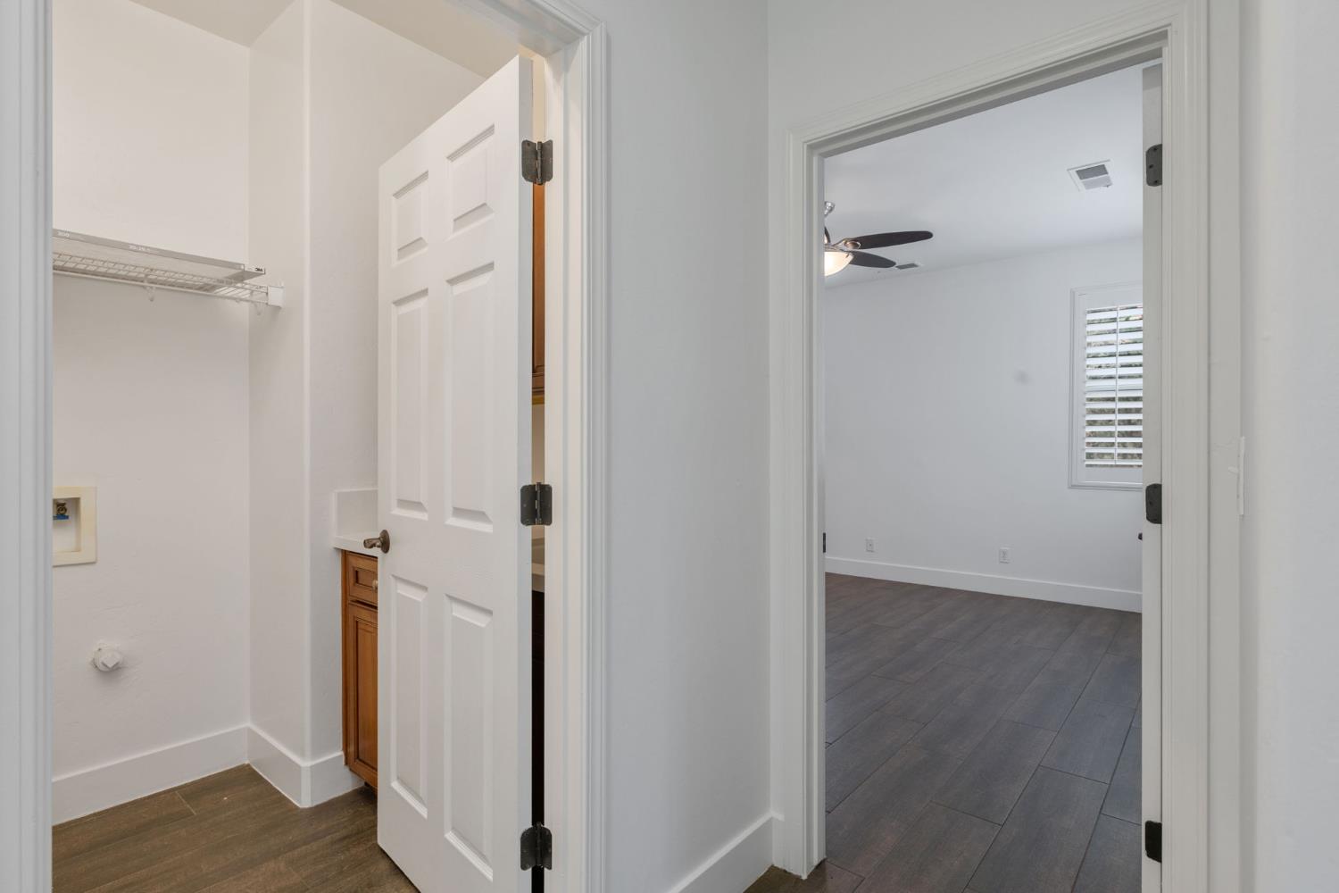 1558 N Pisa