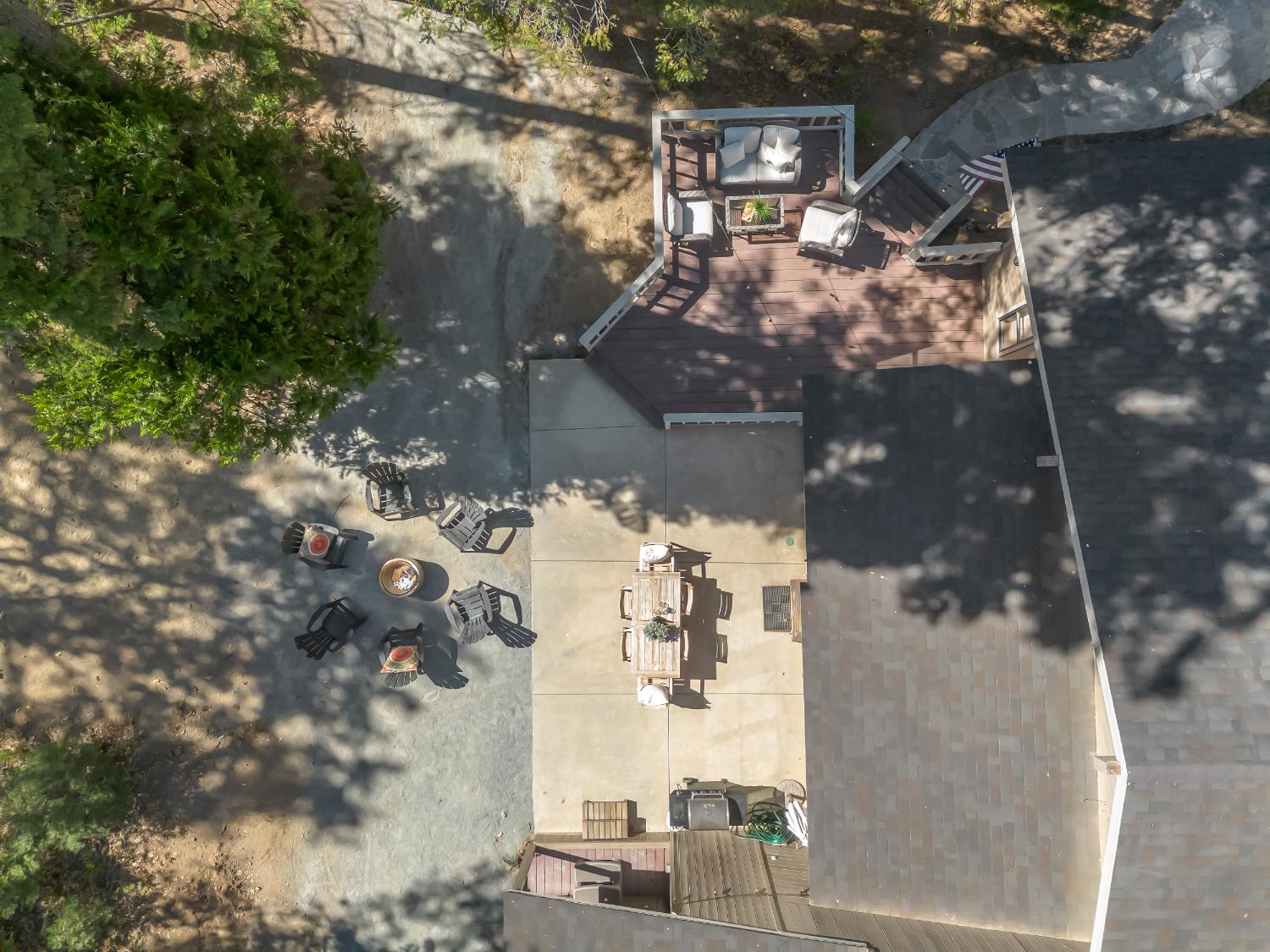 39411 Pond Lane