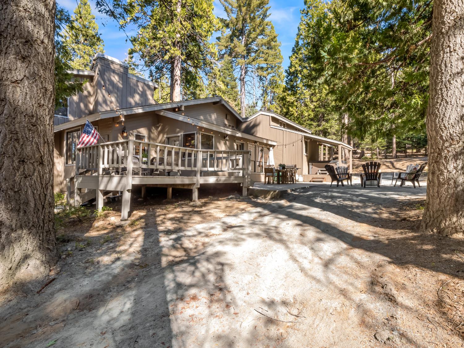 39411 Pond Lane