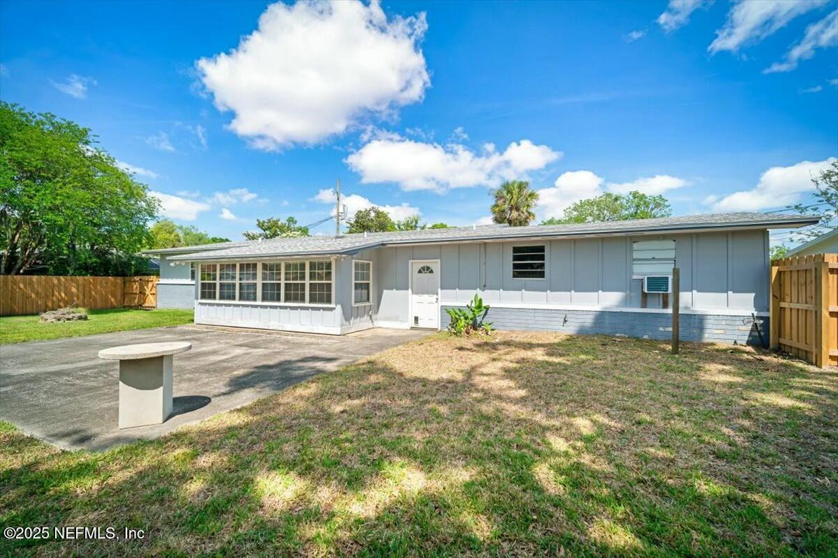 8442 SAN MARTARRO Drive W