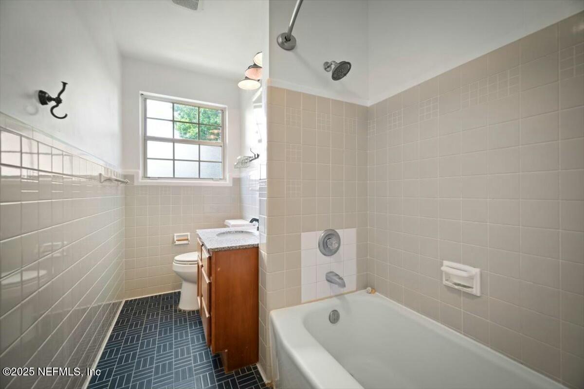 8442 SAN MARTARRO Drive W