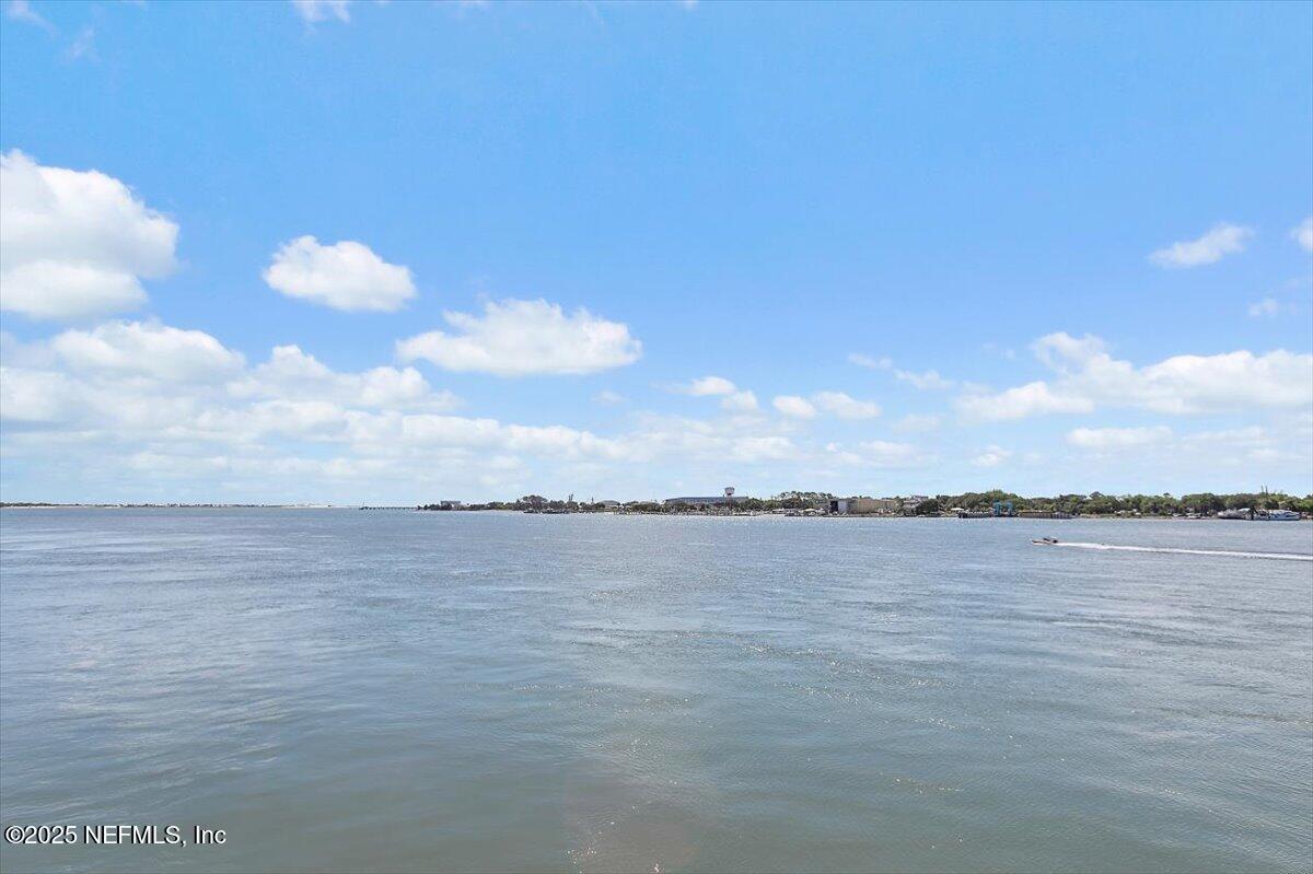 9752 HECKSCHER Drive