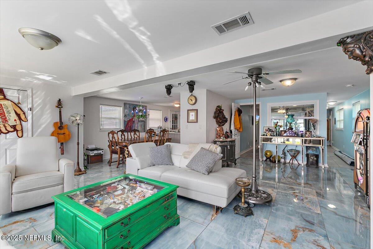 9752 HECKSCHER Drive