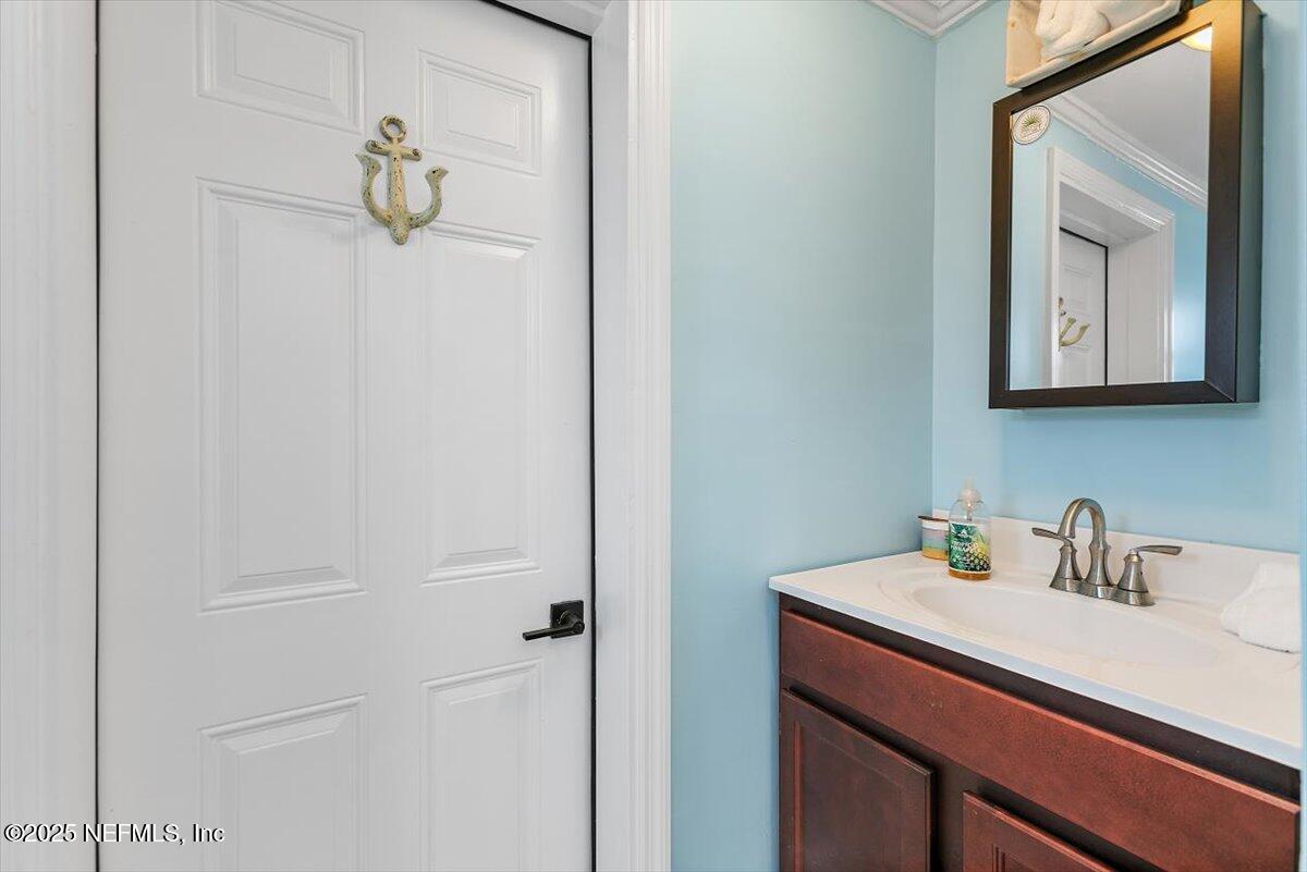 9752 HECKSCHER Drive