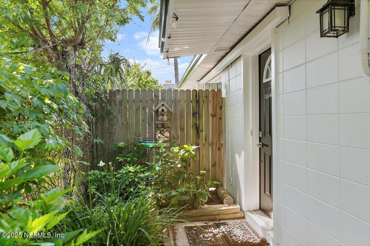 9752 HECKSCHER Drive