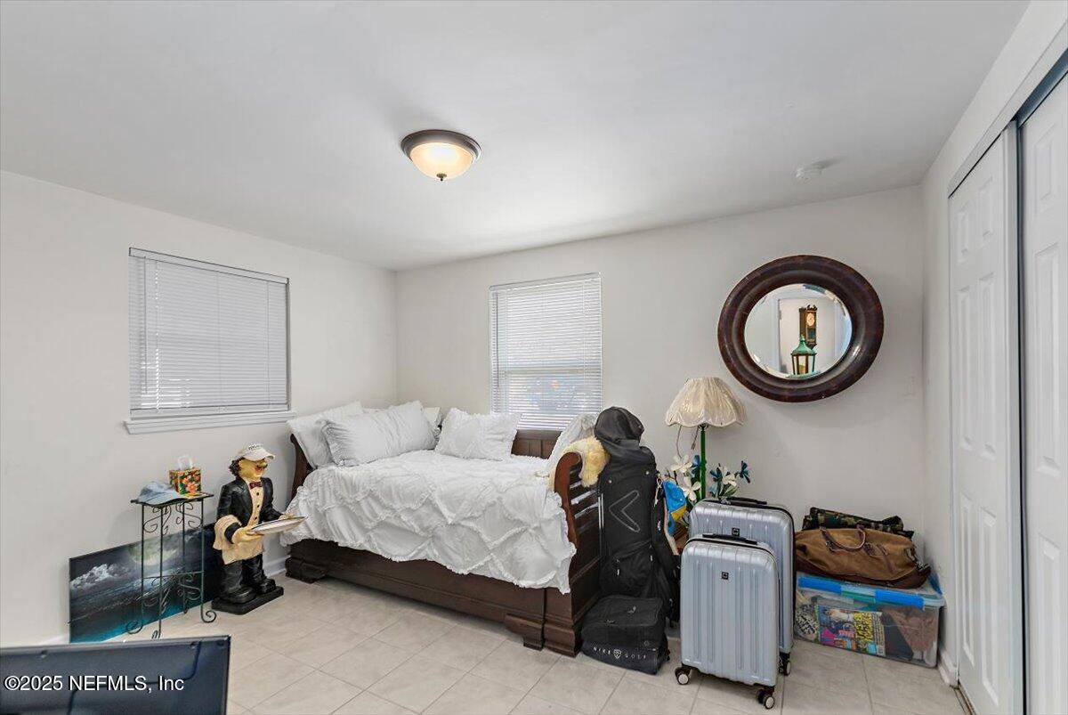 9752 HECKSCHER Drive