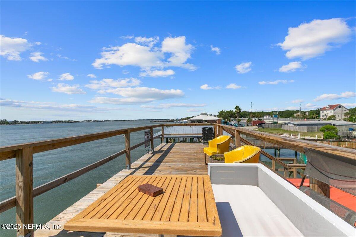 9752 HECKSCHER Drive