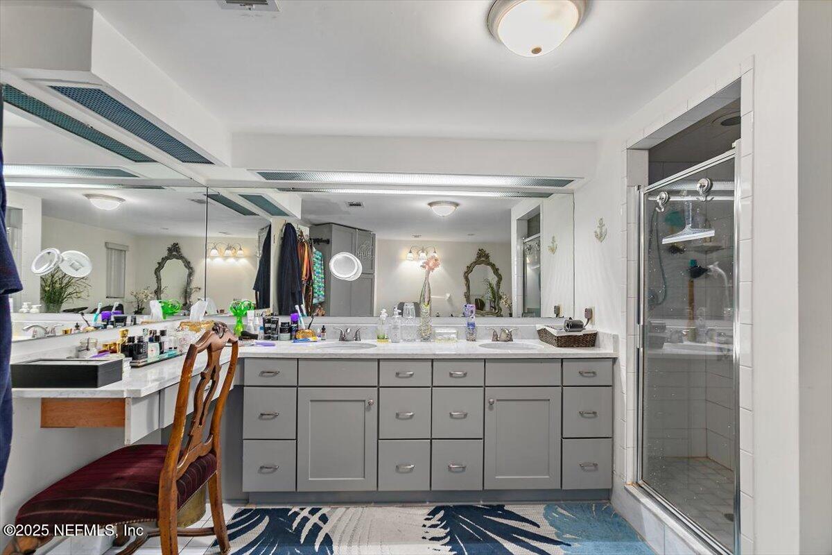 9752 HECKSCHER Drive