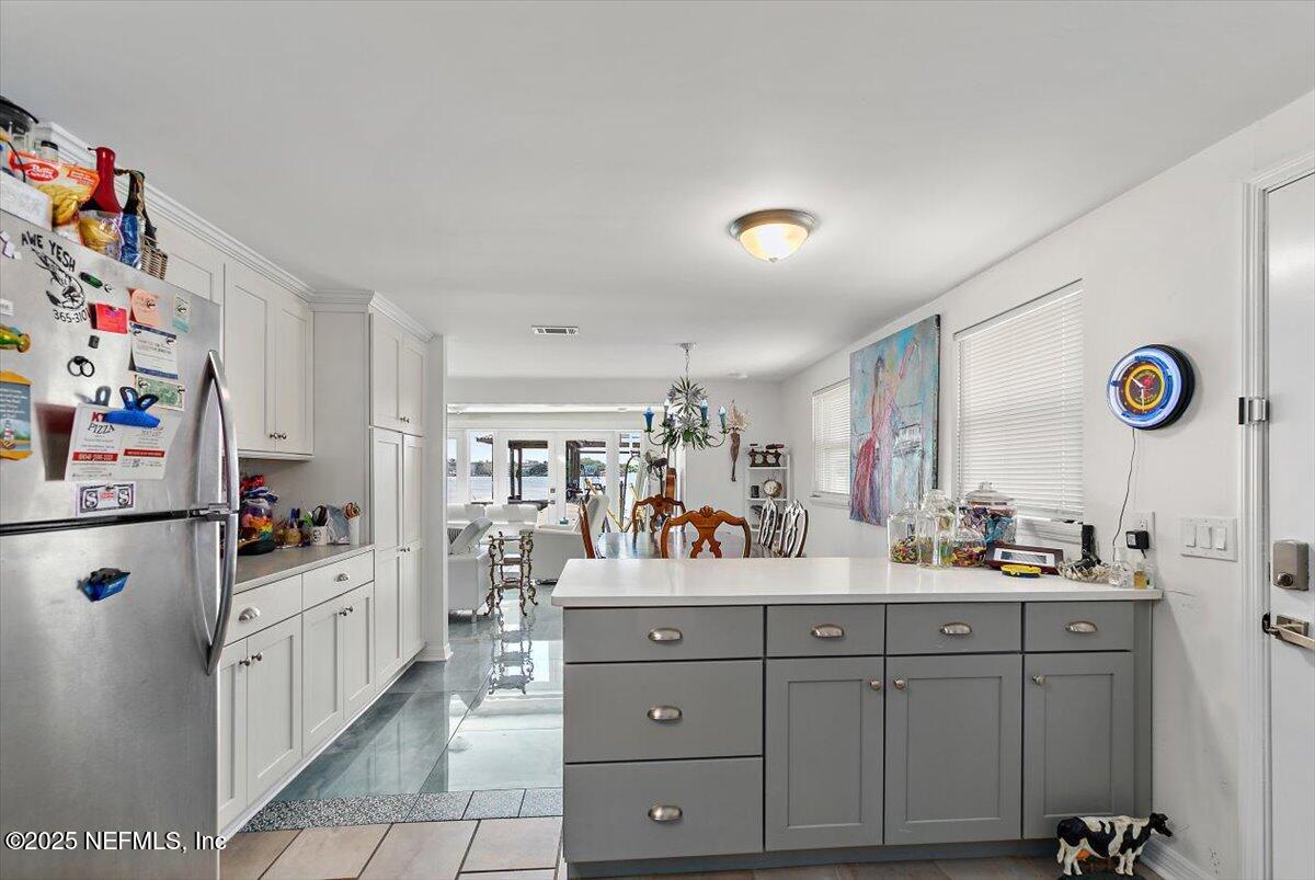 9752 HECKSCHER Drive