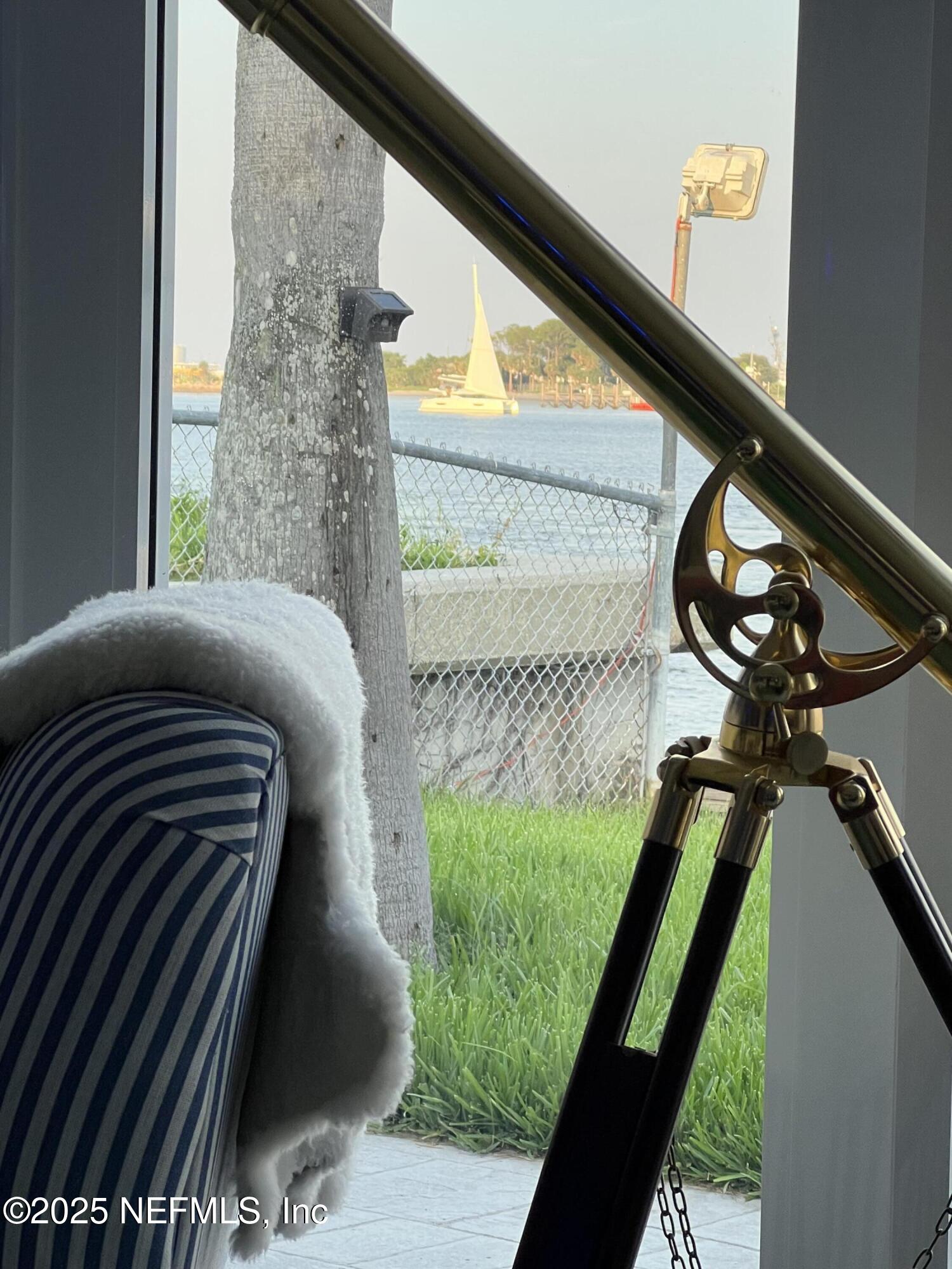 9752 HECKSCHER Drive