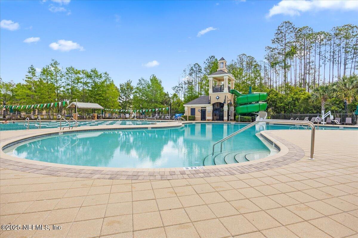 183 SCOTLAND YARD Boulevard