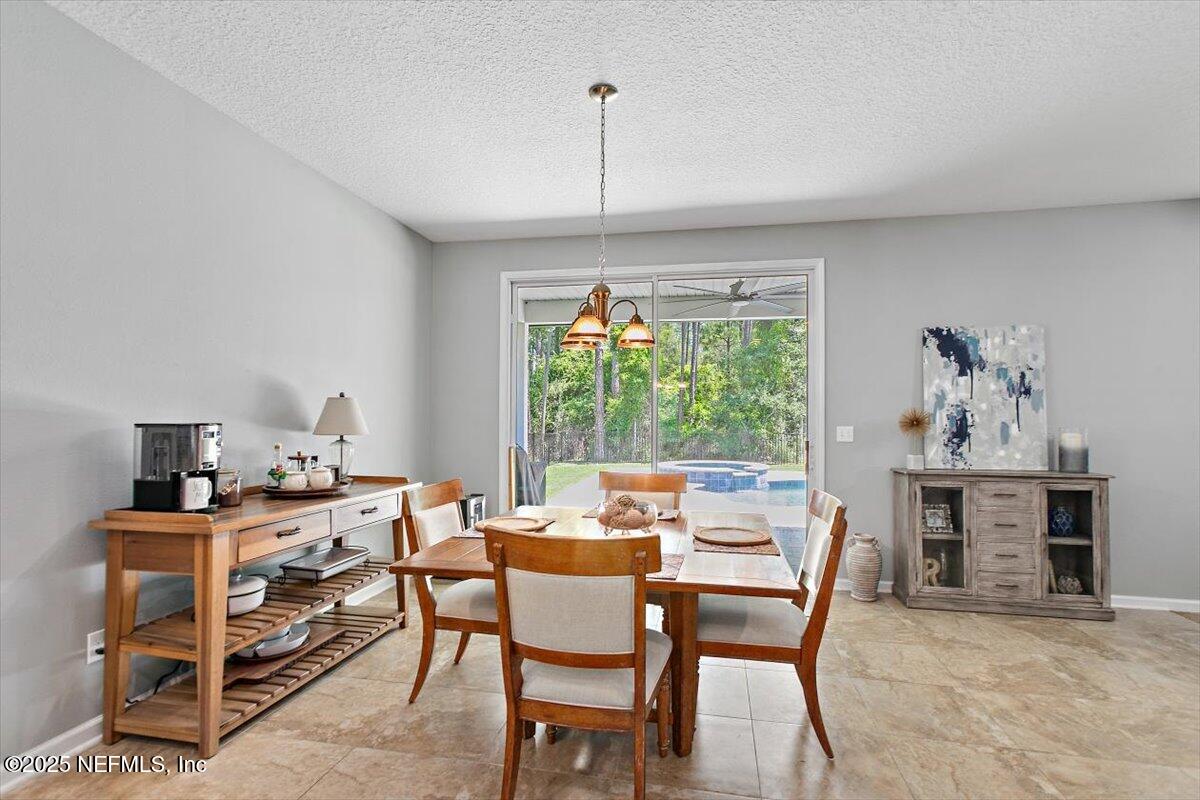 183 SCOTLAND YARD Boulevard