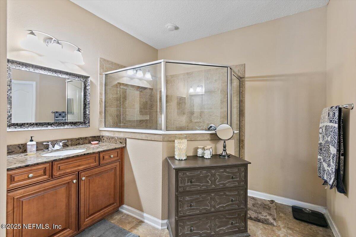 183 SCOTLAND YARD Boulevard