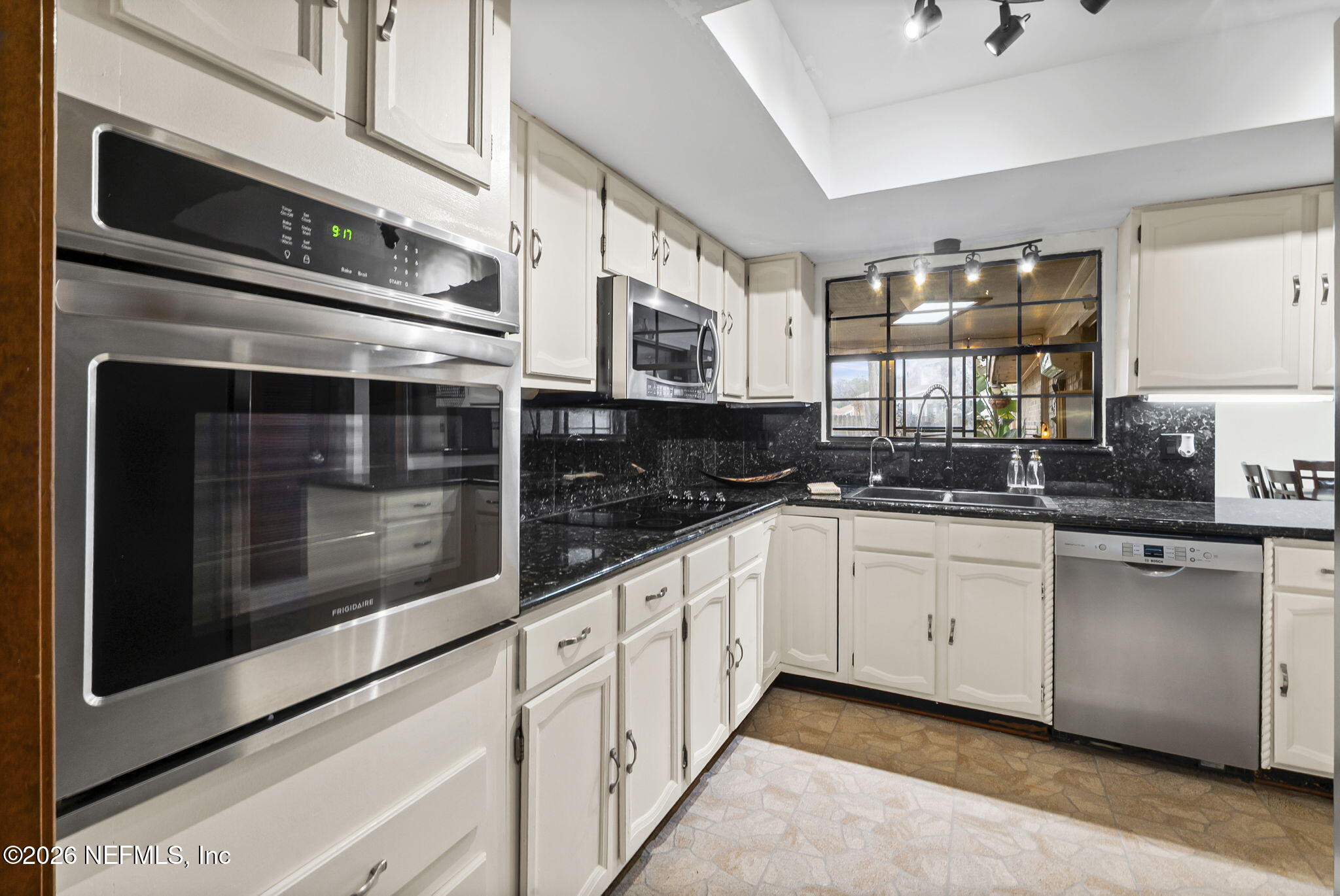 3111 OLD PORT Circle E