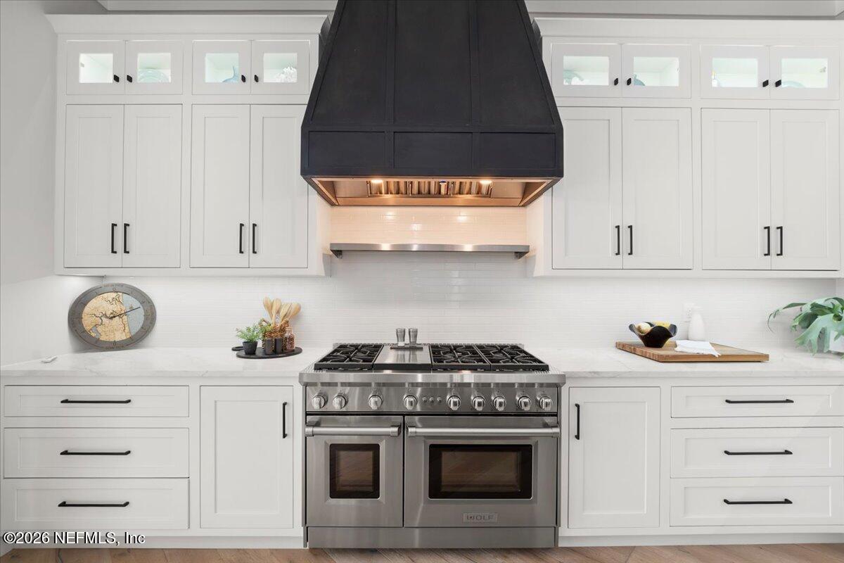 9136 HECKSCHER Drive