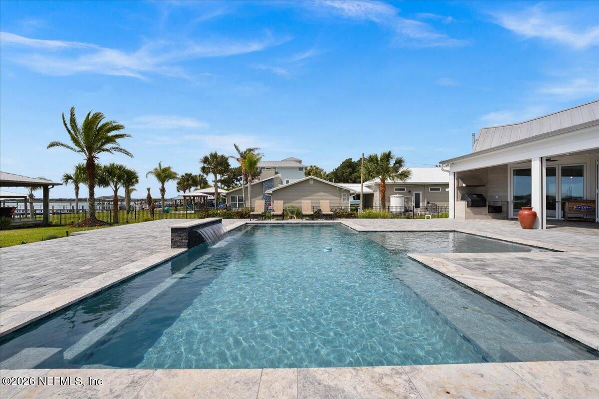 9136 HECKSCHER Drive