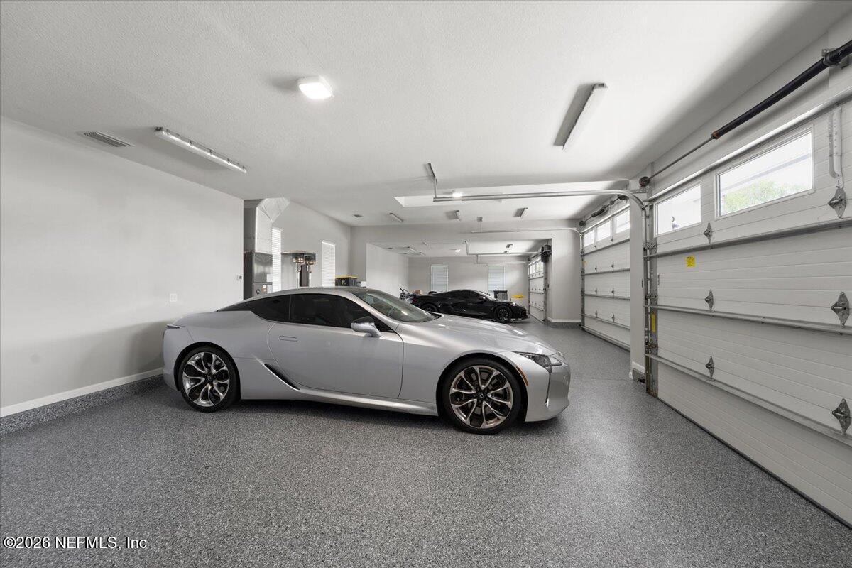 9136 HECKSCHER Drive